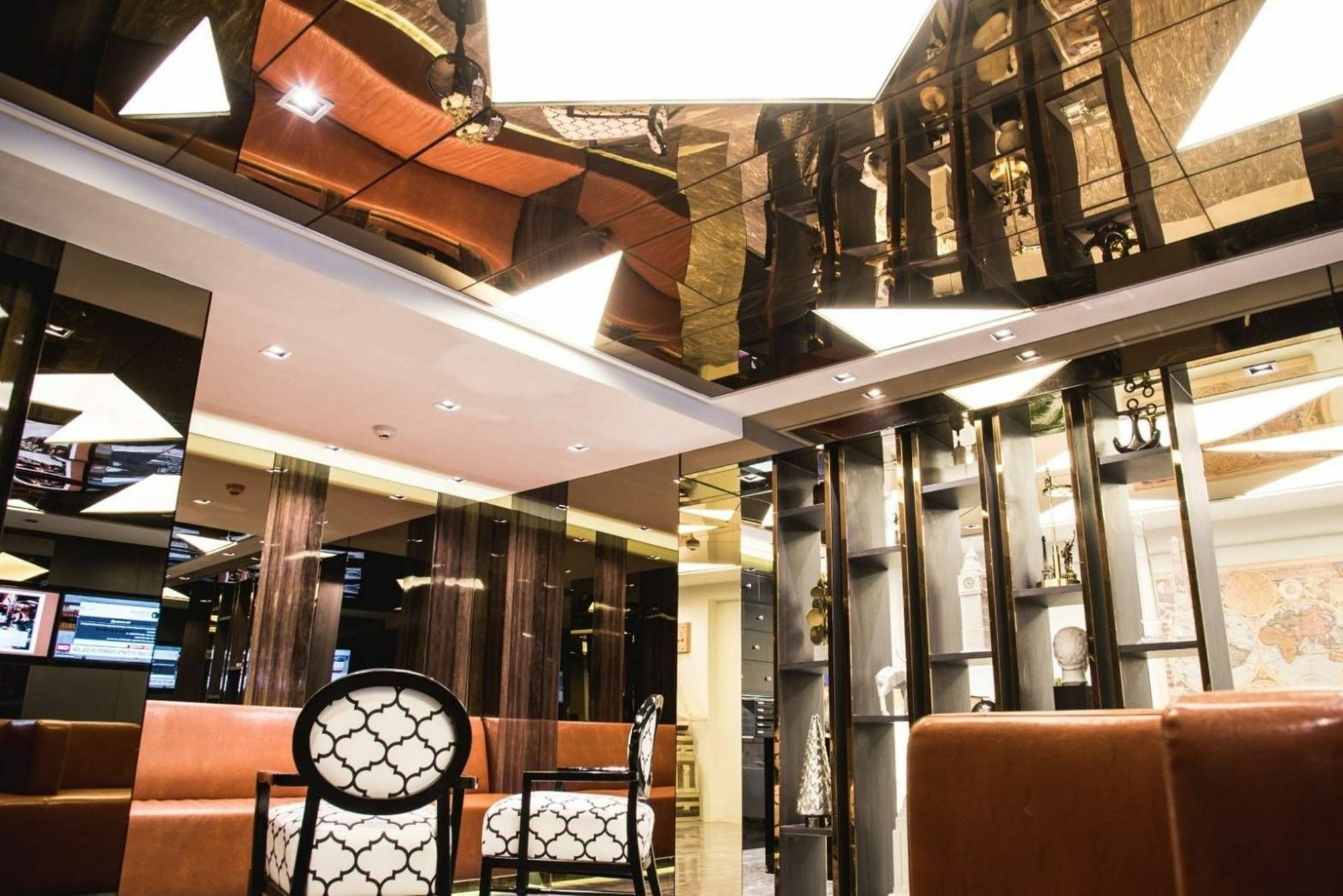 Sora Hotel Silom Bangkok Exterior foto